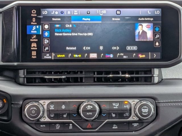 Used 2025 Gray Jeep Sahara image 21