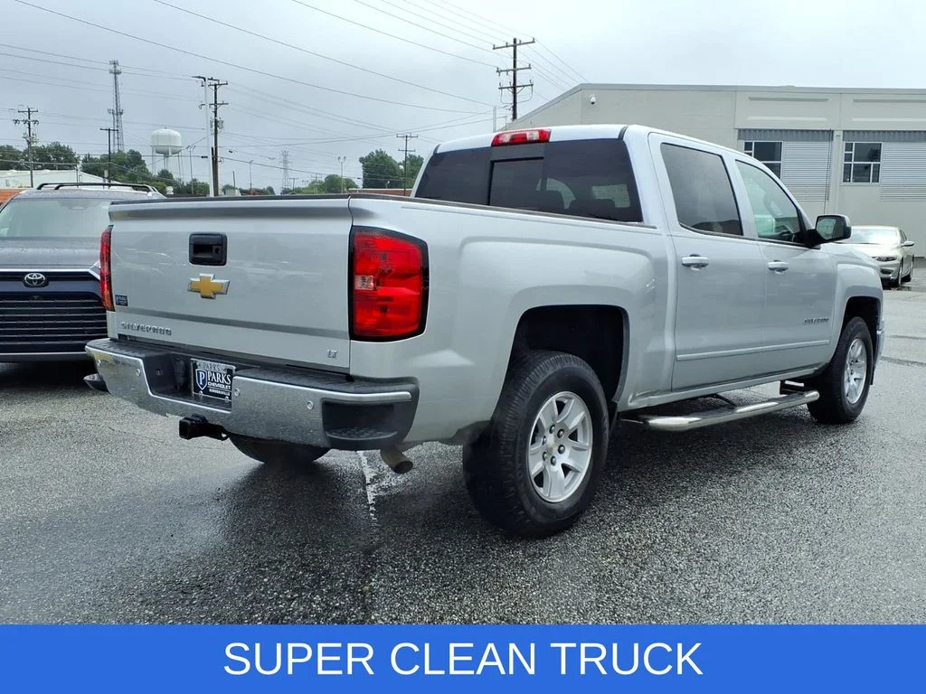 Used 2015 Silver Chevrolet LT image 2