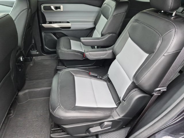 Used 2024 Black Ford XLT image 17