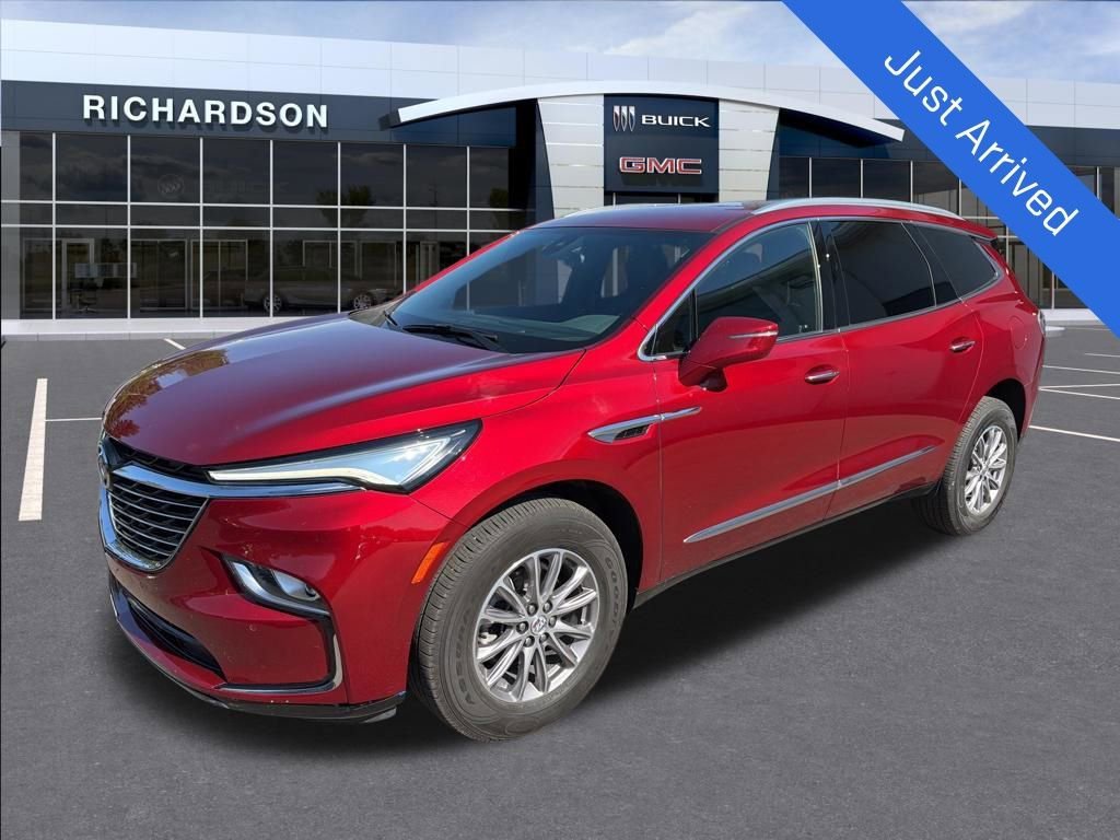 2023 Buick Enclave Essence's photo
