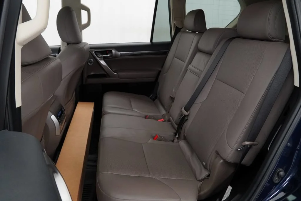 Used 2022 Blue Lexus Premium image 12