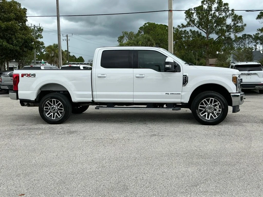 Used 2019 White Ford Lariat image 16