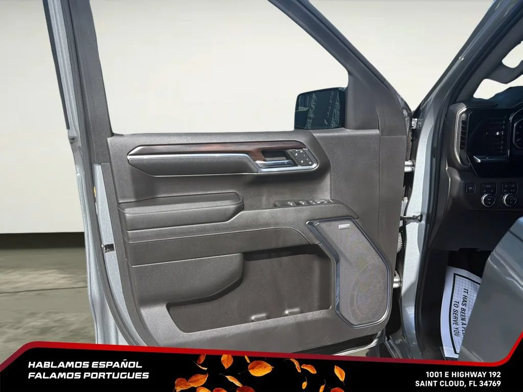 Used 2024 Sterling Metallic GMC SLT image 13