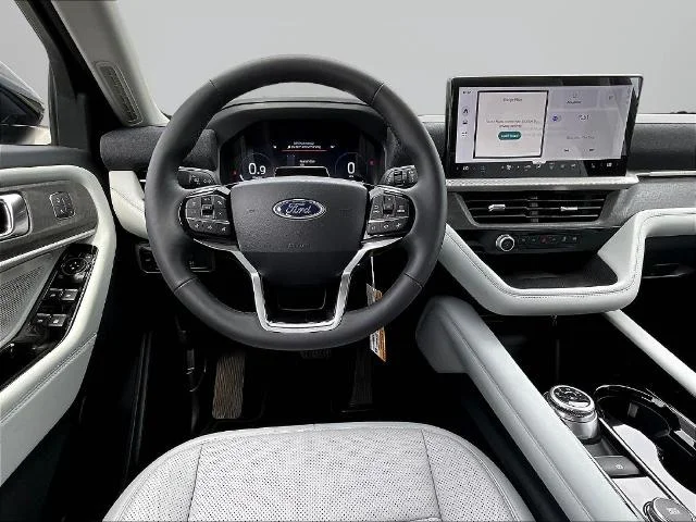 New 2026 Agate Black Metallic Ford Platinum™ image 53