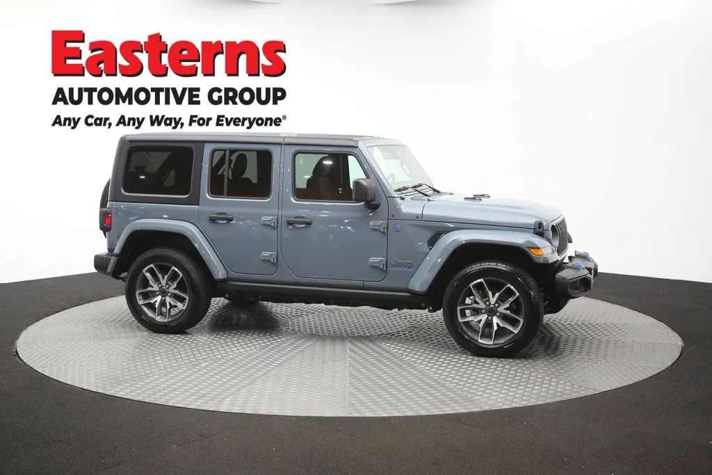 Used 2024 Gray Jeep Sport S 4xe image 47