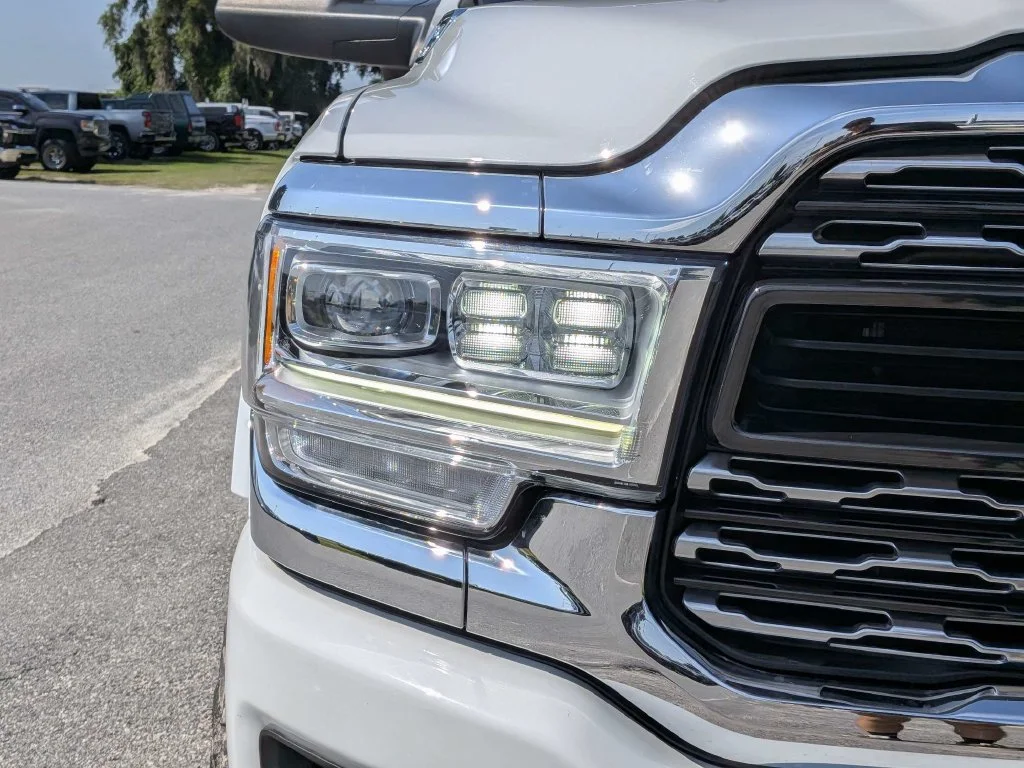 Used 2022 White Ram Limited image 9