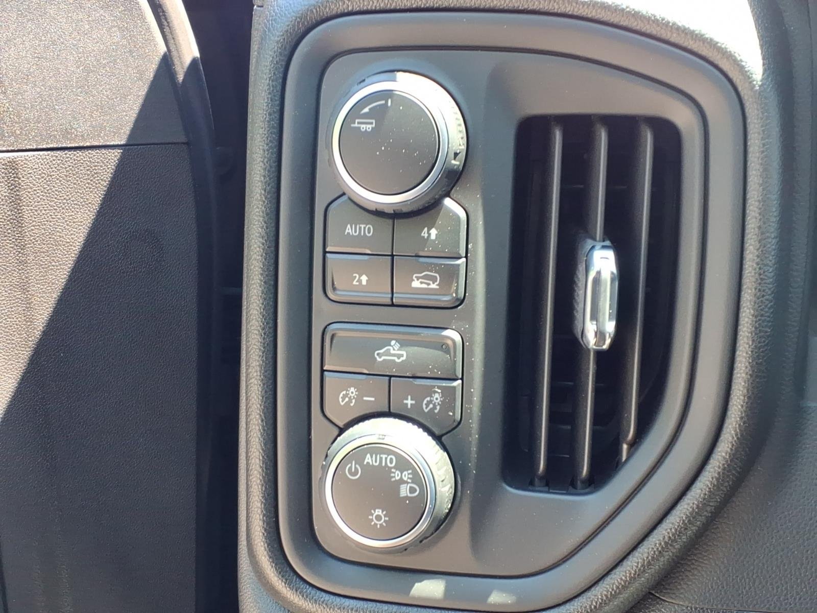 Used 2023 Black Chevrolet Custom image 12