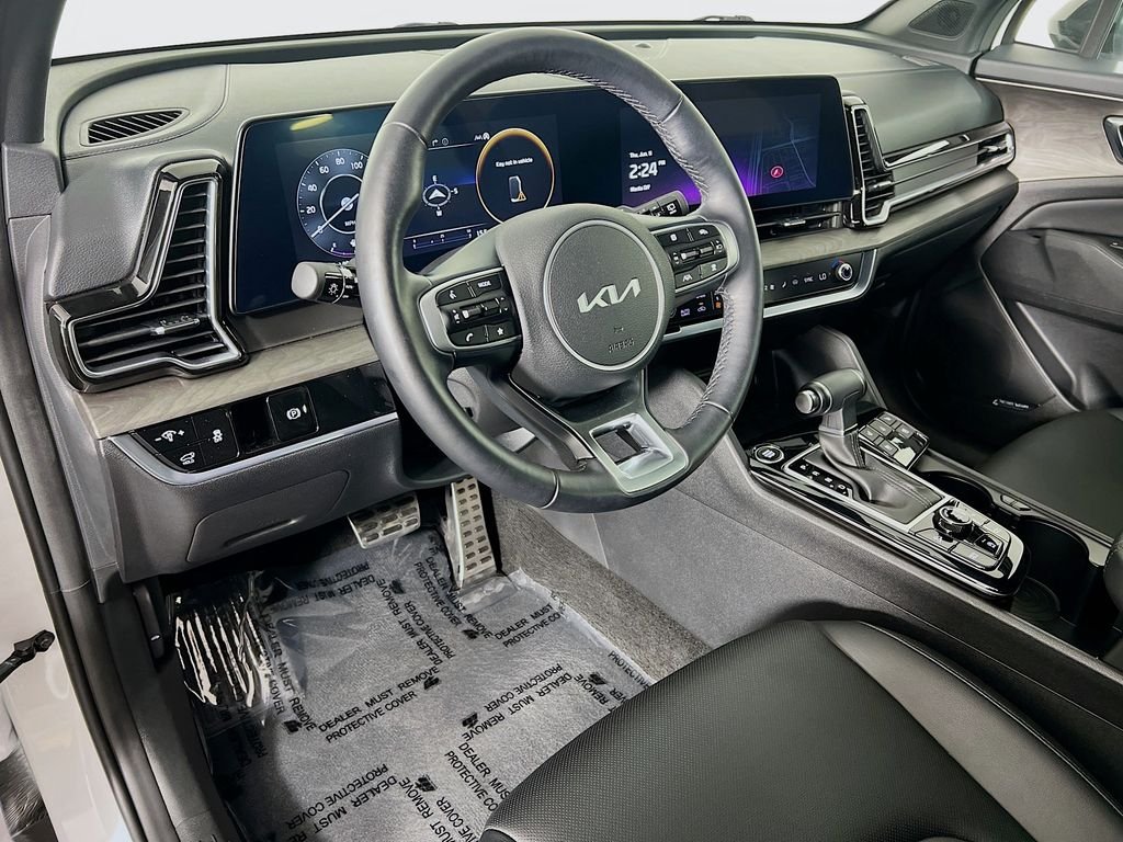 Used 2024 Glacier White Pearl/Ebony Black Roof Kia X-Pro Prestige image 9