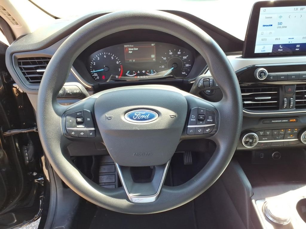 Used 2020 Black Metallic Ford SE image 18