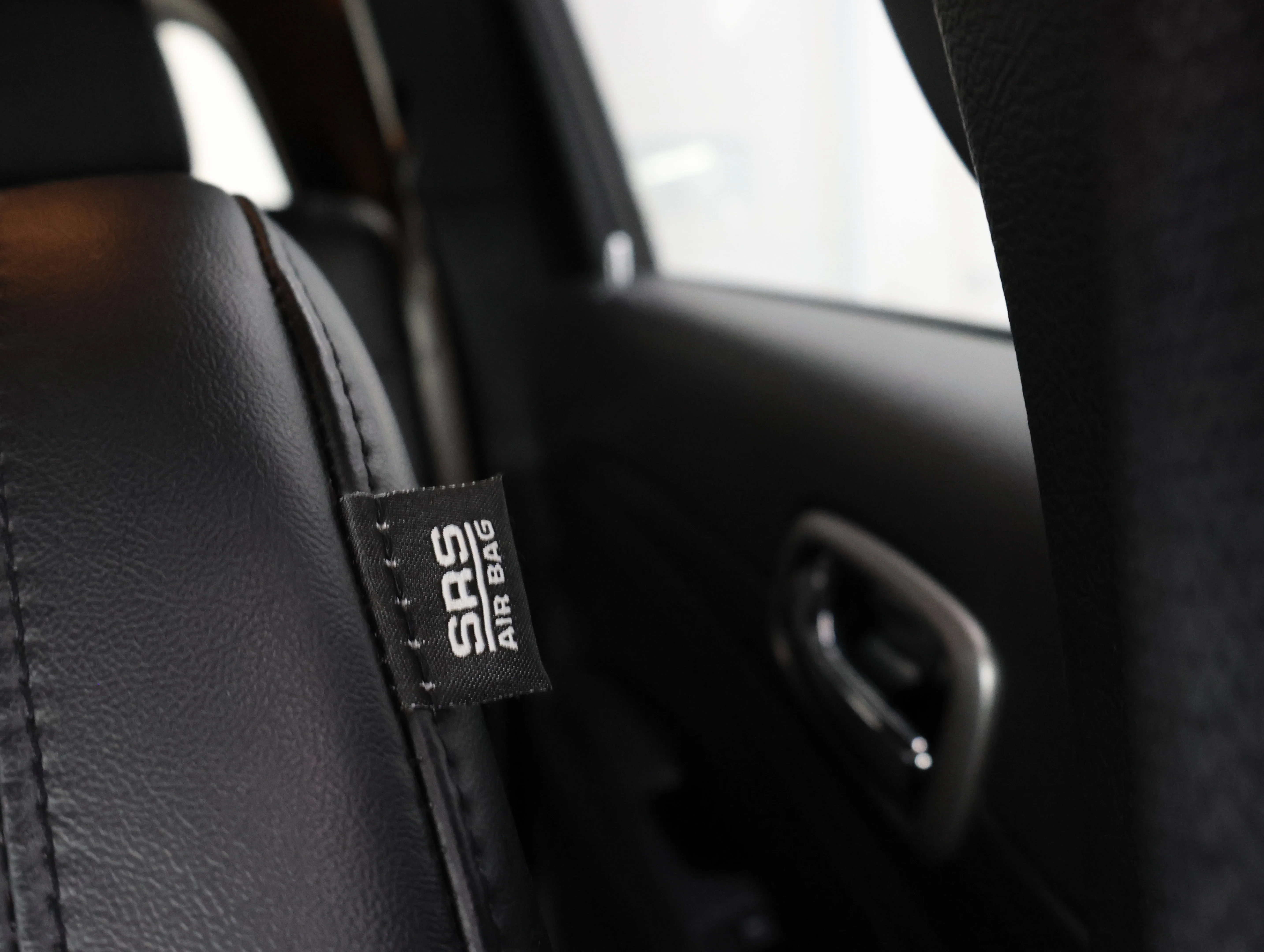 Used 2020 Sting-Gray Clearcoat Jeep Altitude image 43
