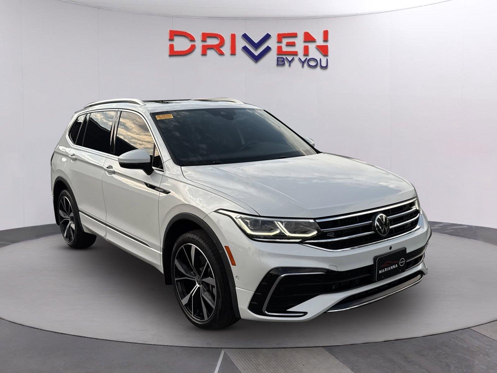 2022 Volkswagen Tiguan SEL R-Line