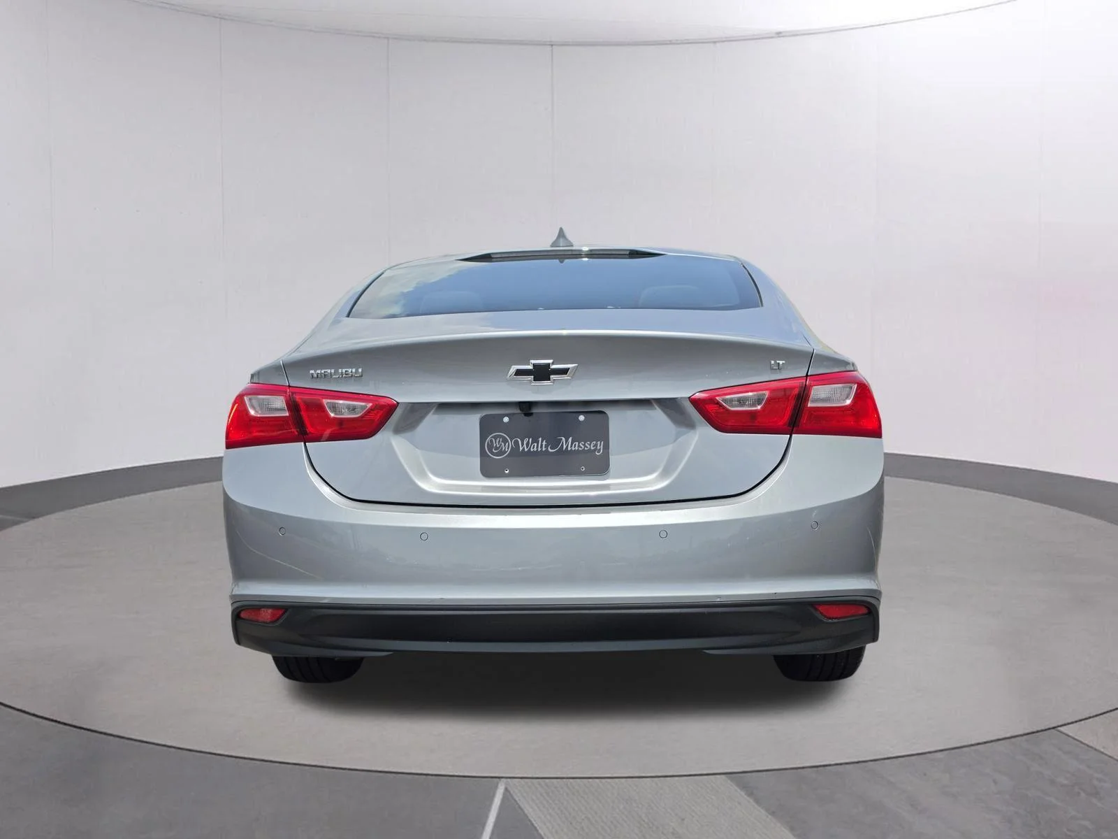 Used 2024 Sterling Gray Metallic Chevrolet LT image 7
