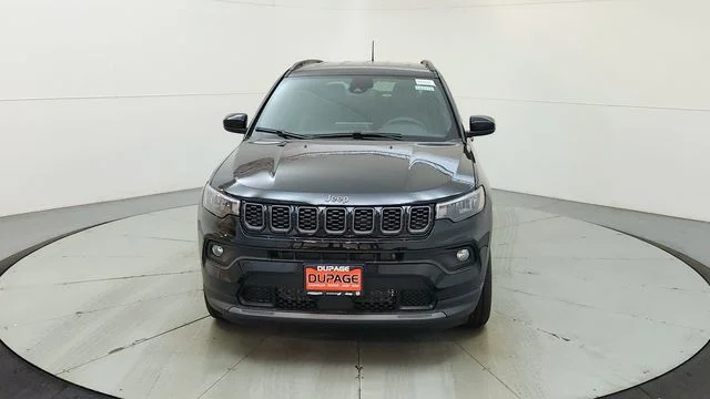 New 2026 Diamond Black Crystal Pearlcoat Jeep Latitude image 2