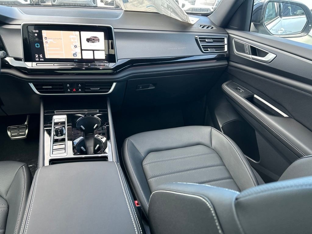 New 2026 White Volkswagen 2.0T SEL R-Line Black image 11