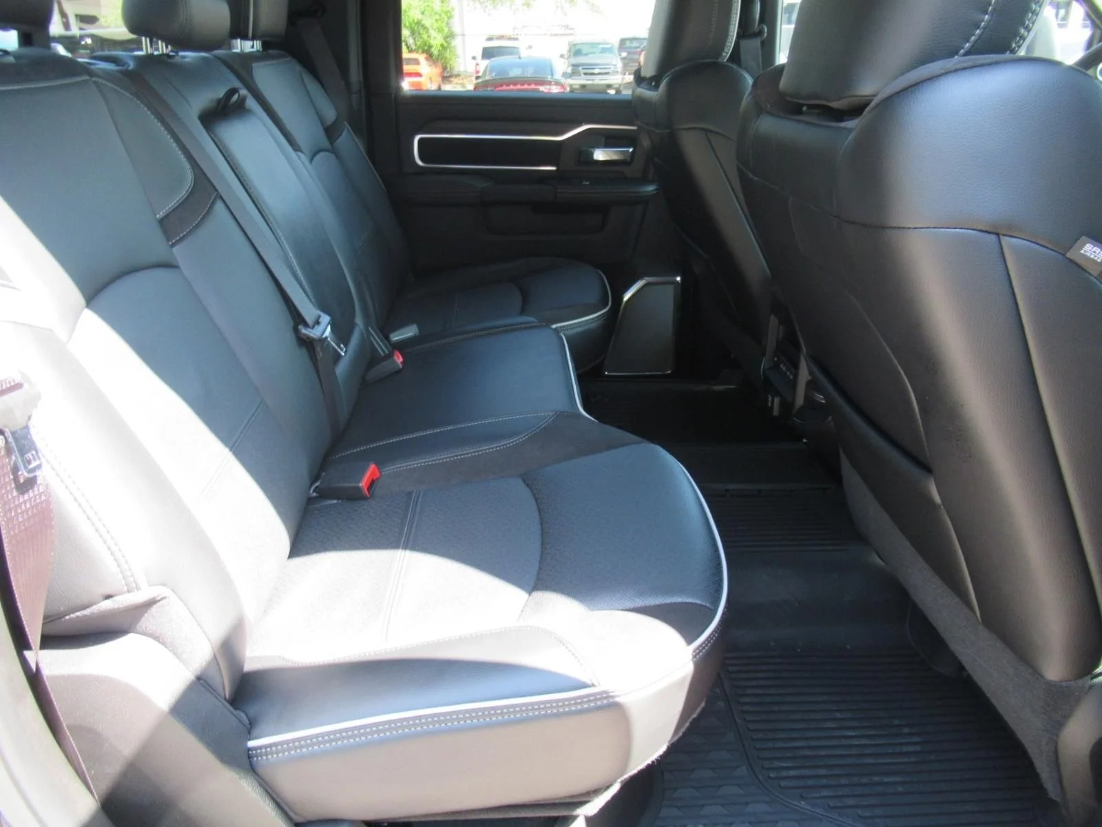 New 2027 Diamond Black Crystal Pearlcoat RAM Laramie image 38