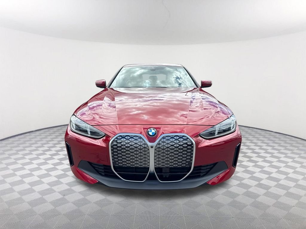 New 2026 Vegas Red Metallic BMW xDrive40 image 2