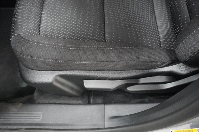 2027 Chevrolet Equinox LT - Photo 18