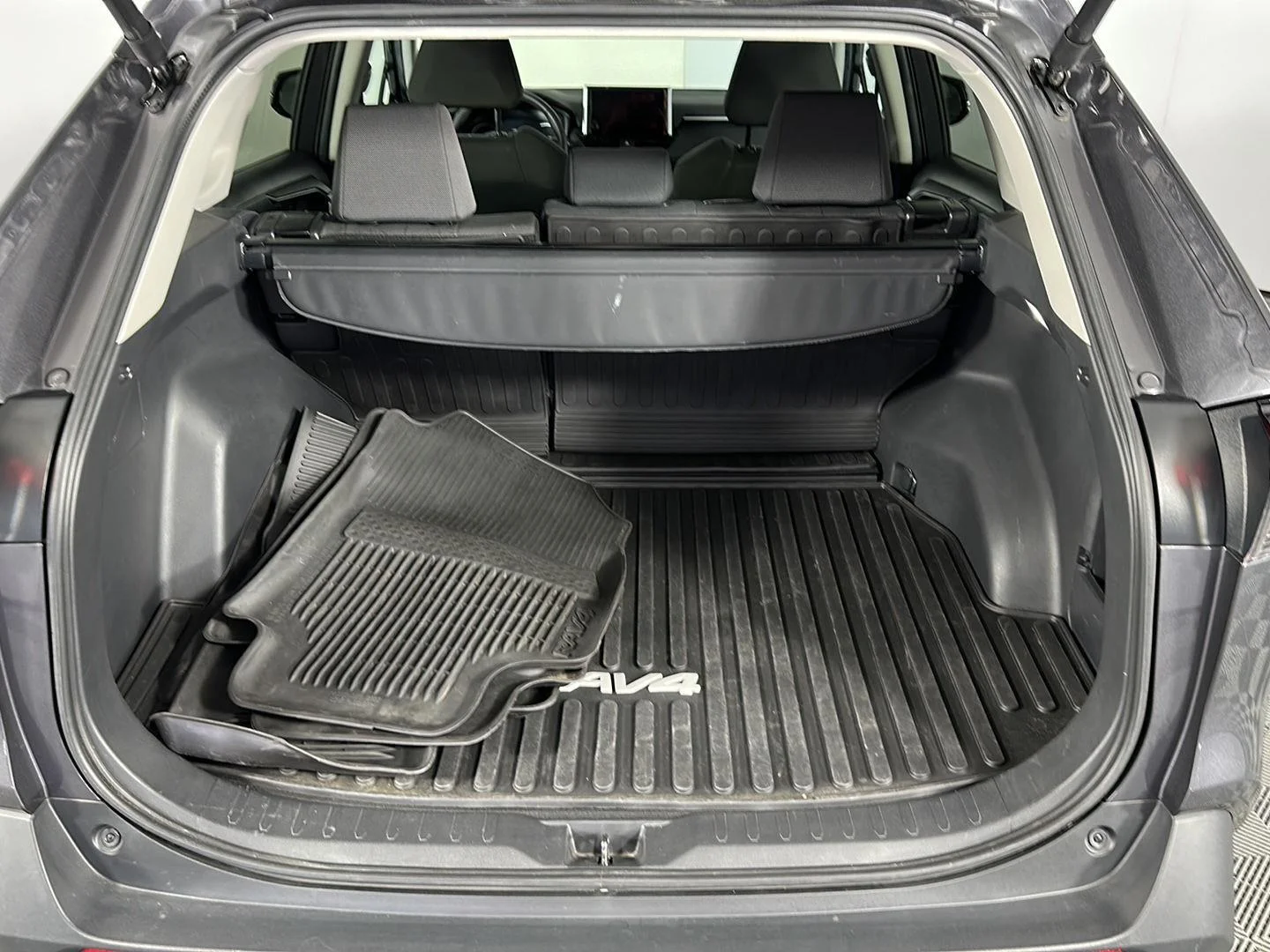 Used 2024 Magnetic Gray Metallic Toyota XLE image 21