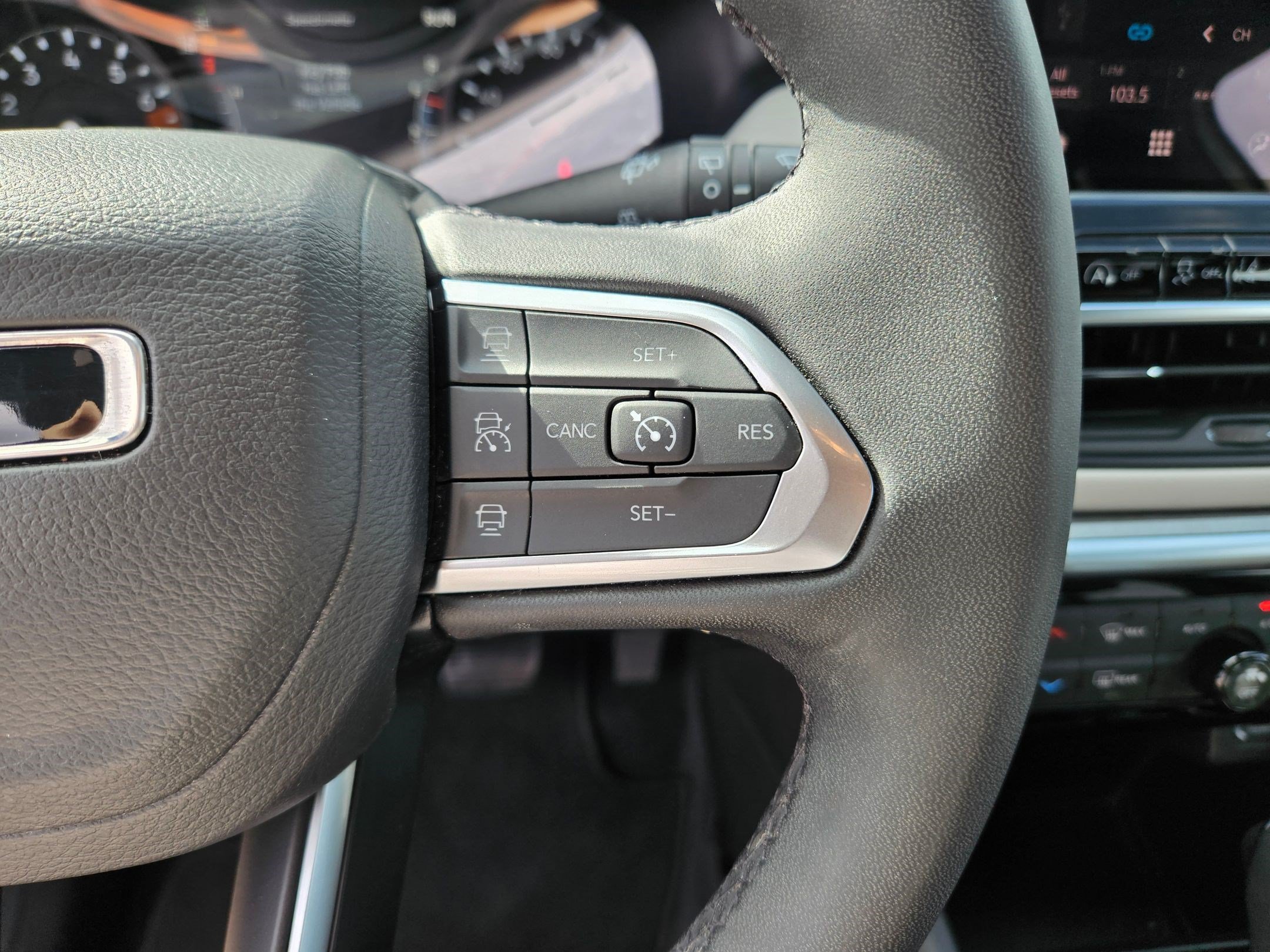 Used 2025 Bright White Clearcoat Jeep Limited image 18