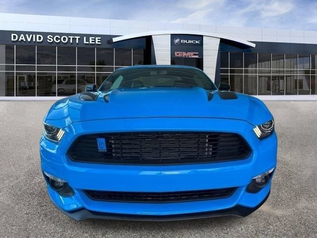 Used 2017 Blue Ford  image 2