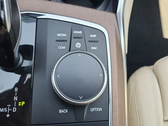 Used 2019 Alpine White BMW 330i xDrive image 22