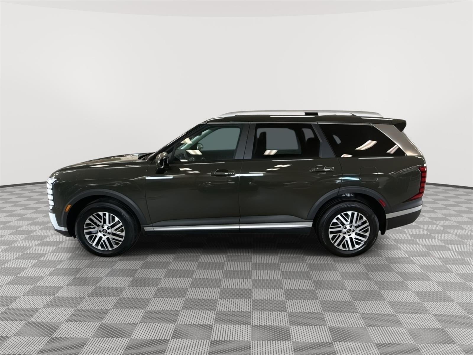 New 2026 Titan Green Hyundai SEL AWD image 9