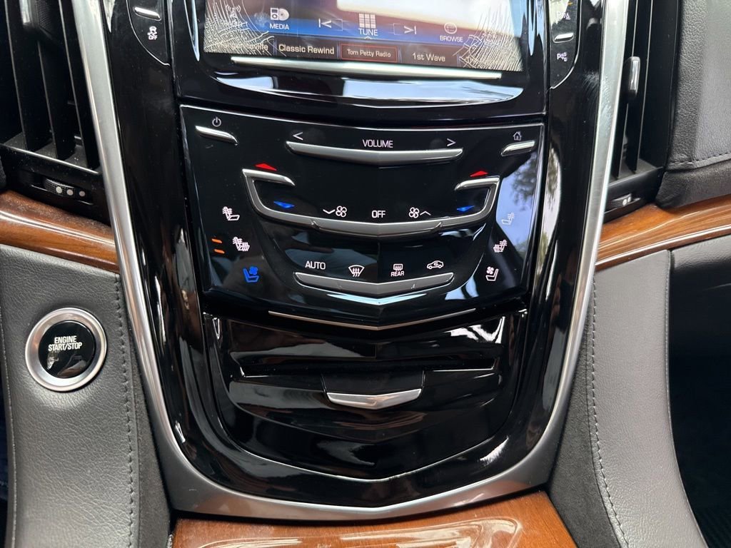 Used 2020 BLACK RAVEN Cadillac 2WD Standard image 42
