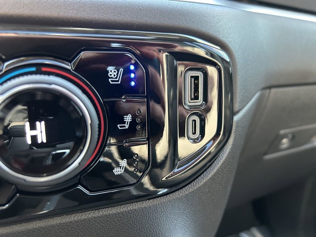 2026 Chevrolet Silverado 1500 LTZ - Photo 40