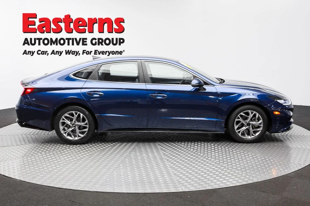 Used 2020 Blue Hyundai SEL image 4