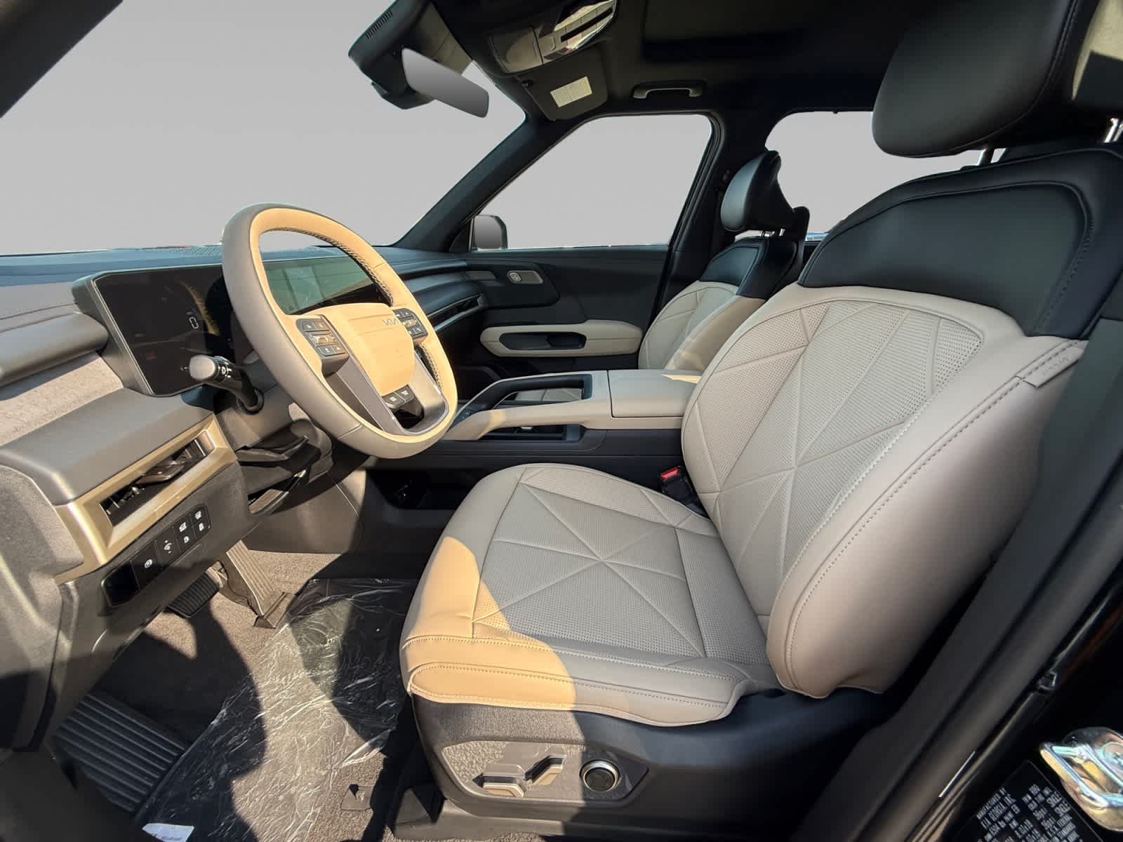 New 2027 Ebony Black Kia EX image 11