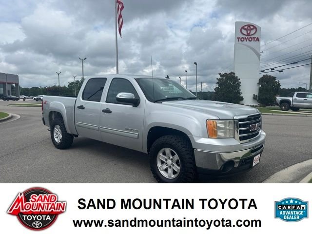 Used 2012 Silver GMC SLE image 1