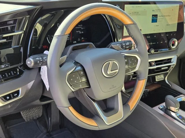 New 2026 Eminent White Pearl Lexus PREMIUM PLUS image 11