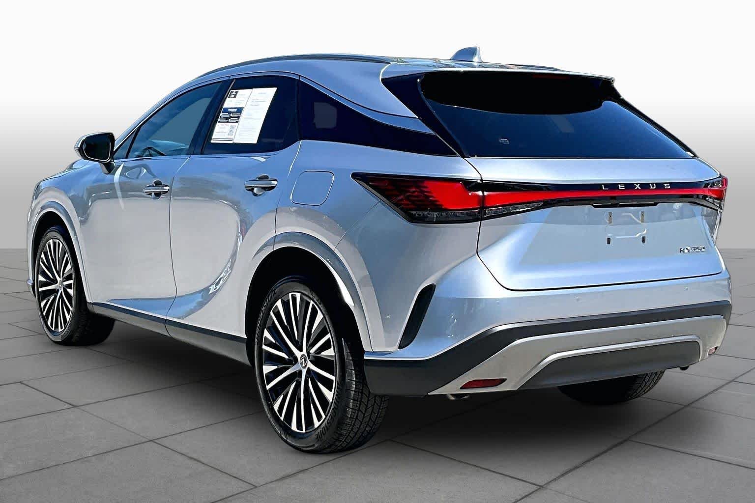 Used 2025 Iridium Lexus  image 12