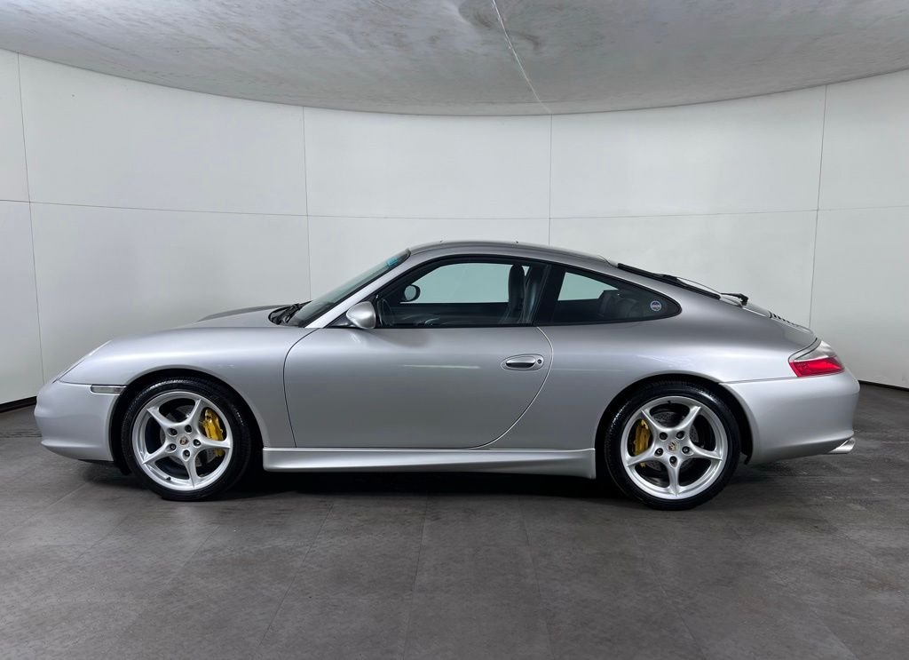 Used 2003  Porsche Carrera image 2