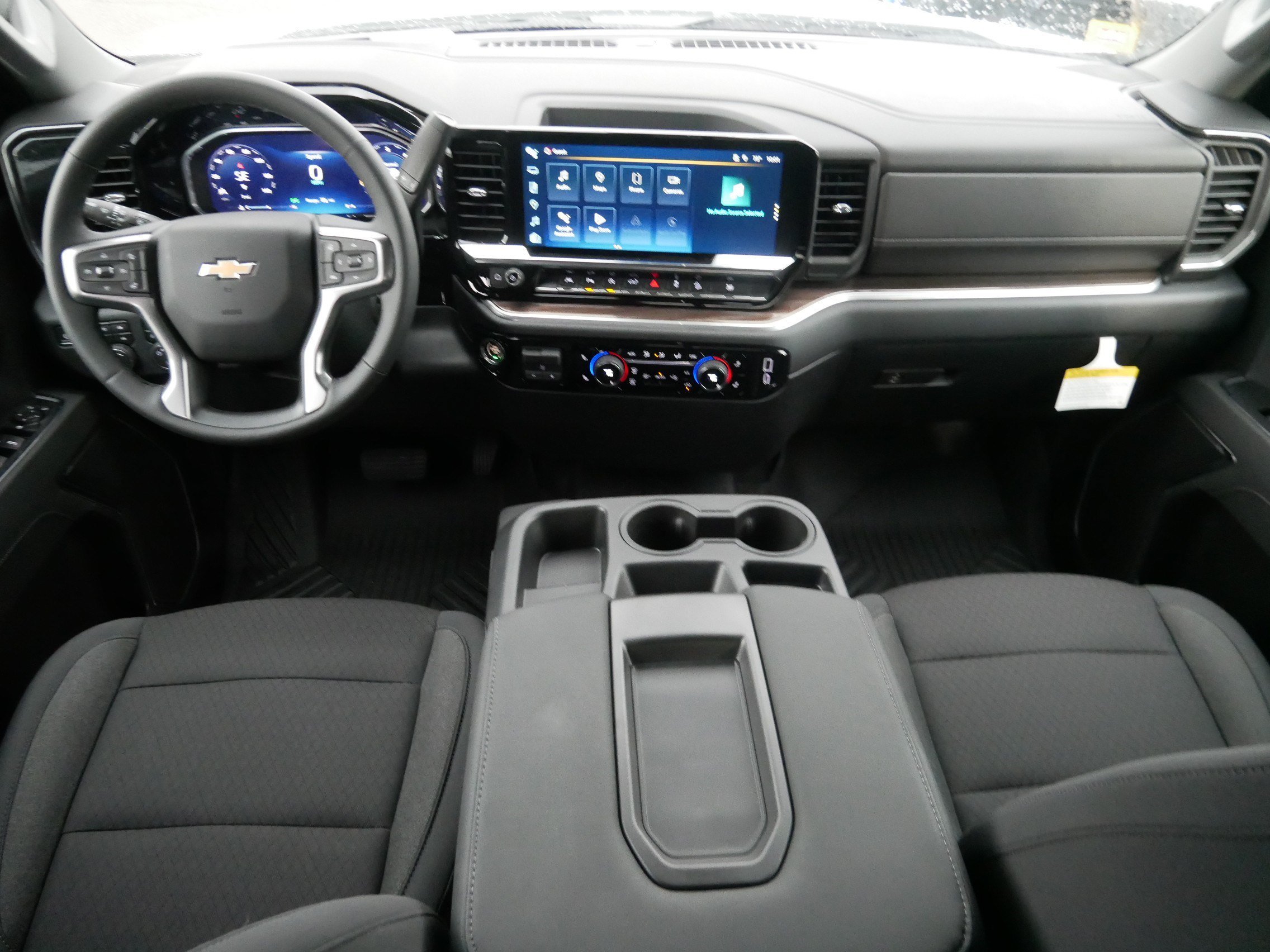 2026 Chevrolet Silverado 1500 LT - Photo 6