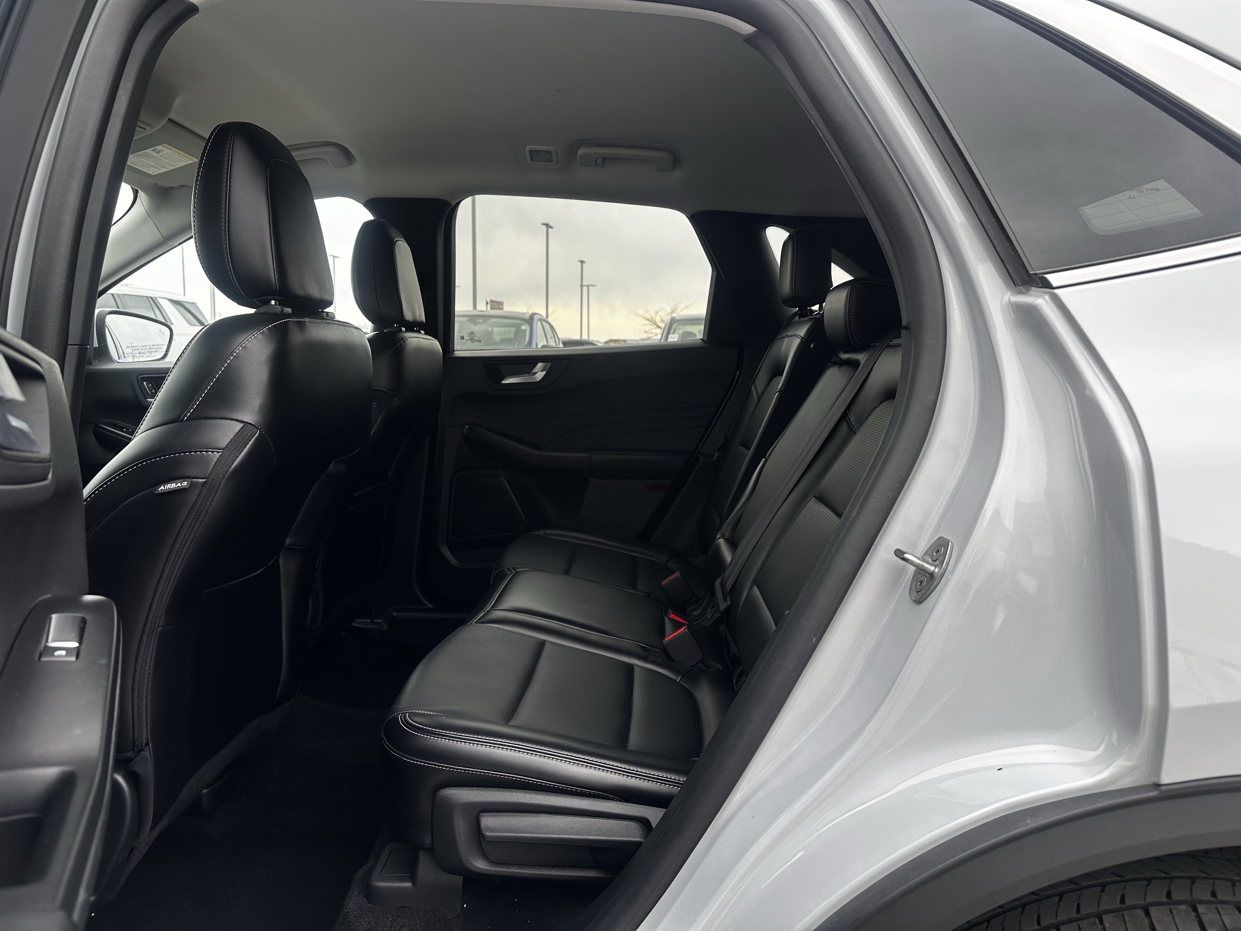 Used 2025 Space Silver Metallic Ford Platinum image 19