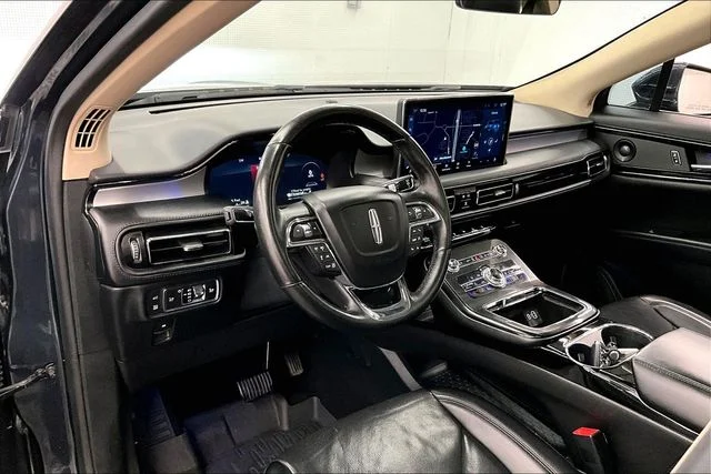 Used 2022 Flight Blue Metallic Clearcoat Lincoln Reserve image 16