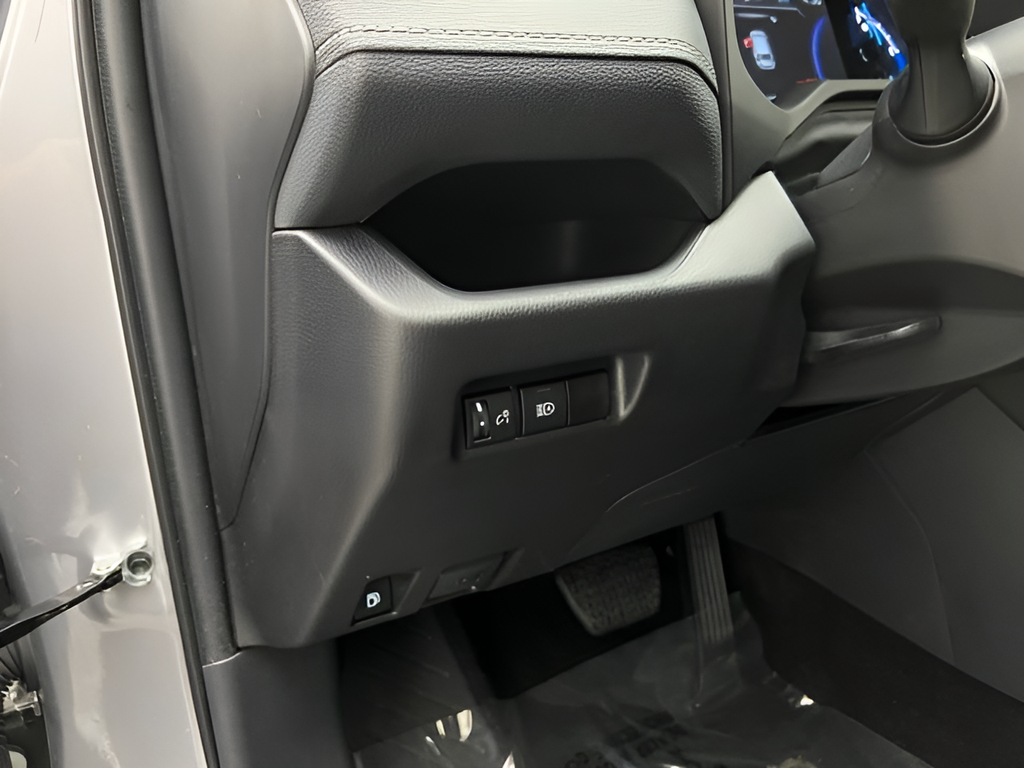 Used 2025 Silver Sky Metallic Toyota XLE image 28