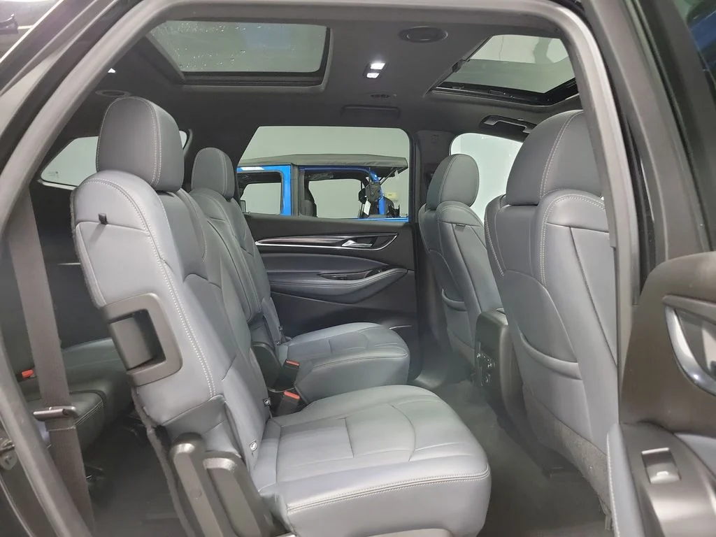 Used 2023 Black Buick Essence image 18