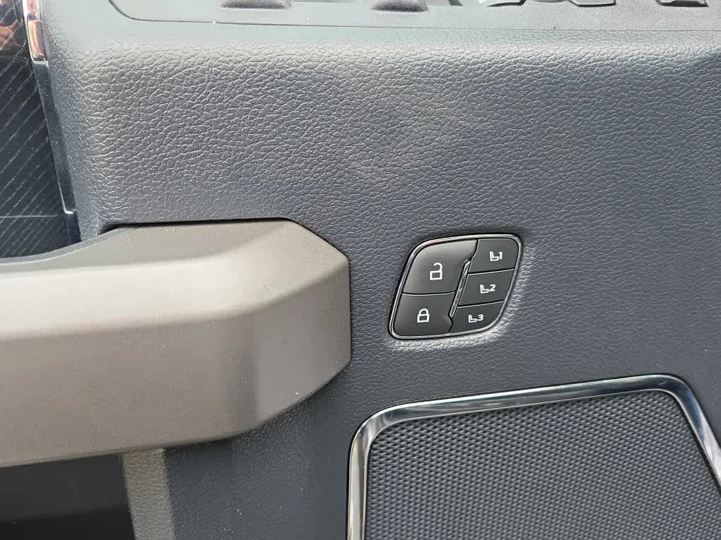 Used 2022 Carbonized Gray Ford Platinum image 14