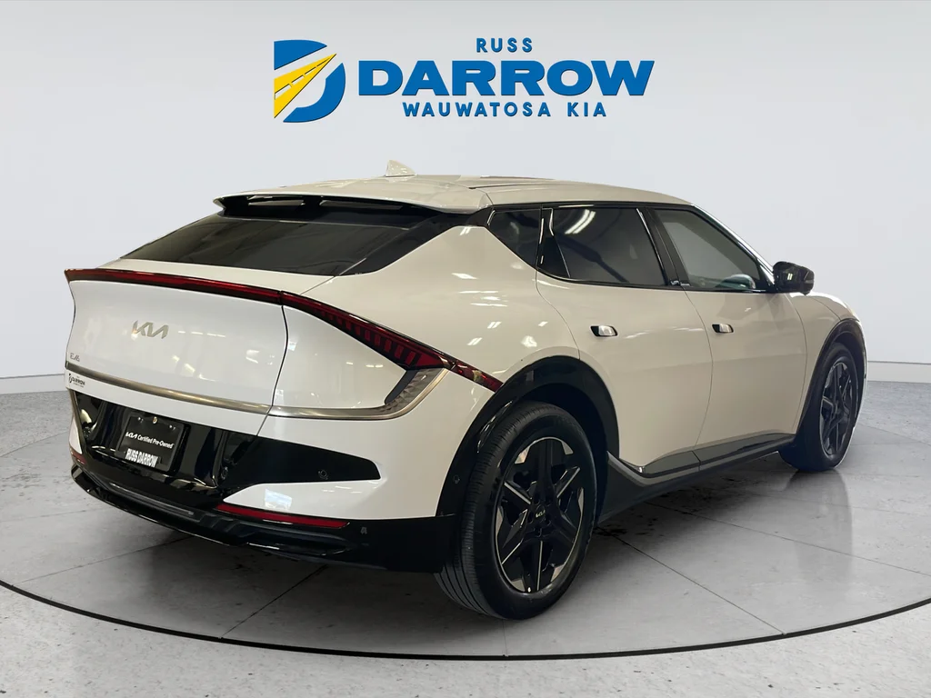 Certified Used 2025 White Kia Wind image 5