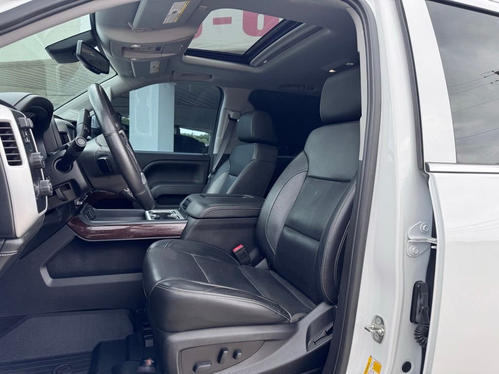 Used 2018 White GMC SLT image 12