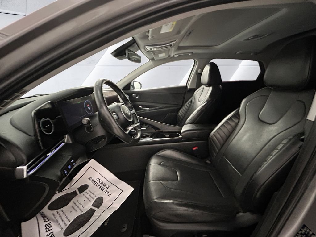 Used 2023 Silver Hyundai Limited image 7