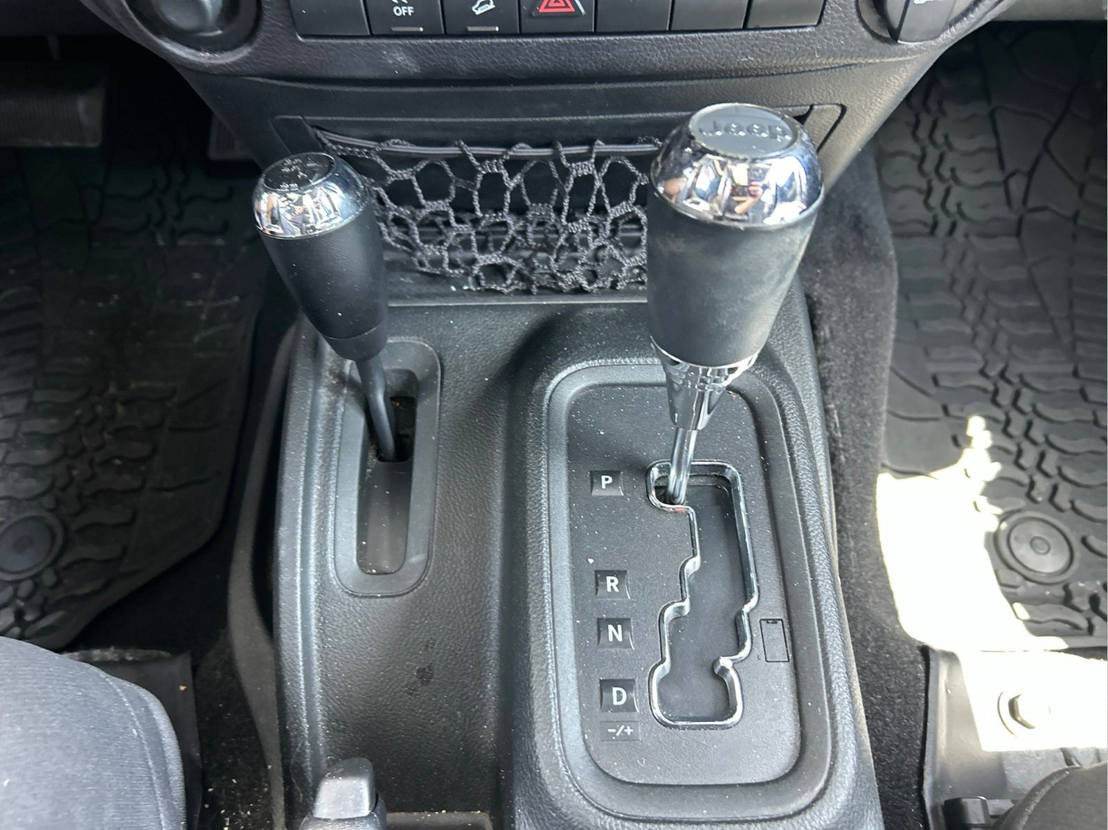 Used 2017 Black Jeep Unlimited Sport image 17