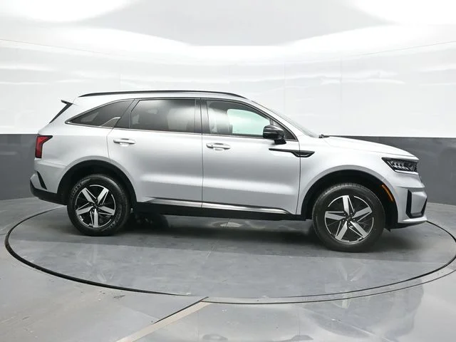 Used 2021 Silver Kia EX image 8