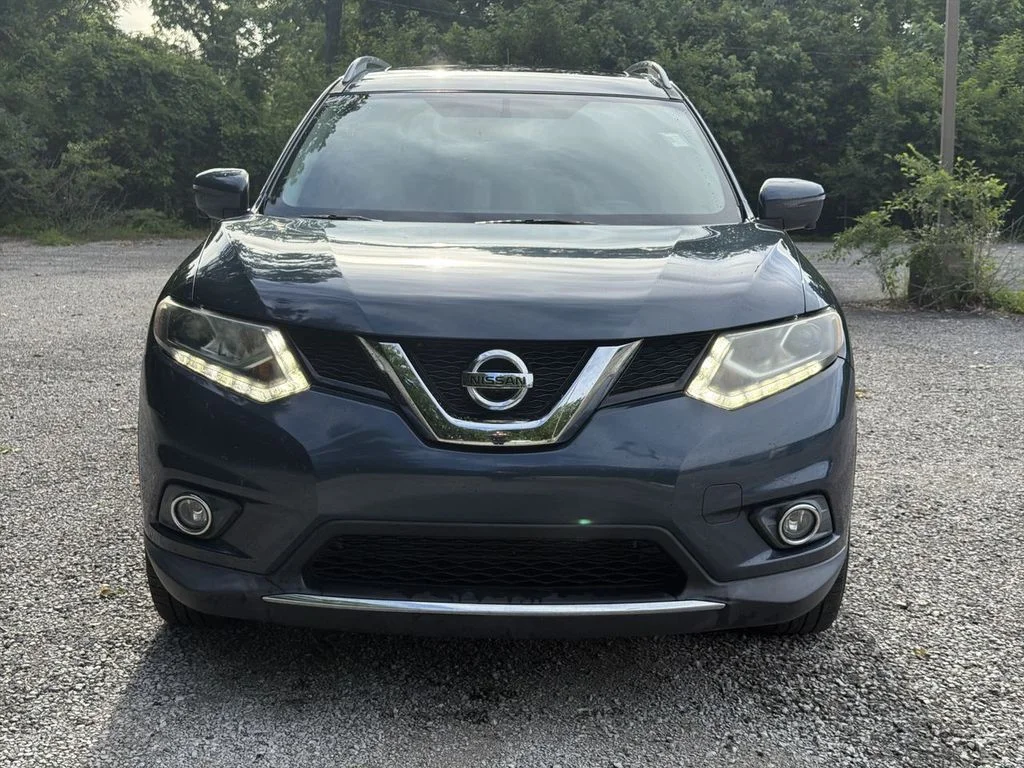 Used 2016 Blue Nissan SL image 27