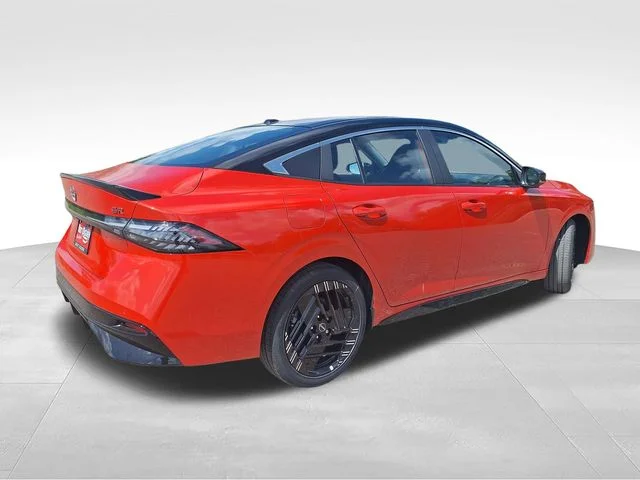 New 2026 Energetic Ember / Super Black Two-tone Nissan SR image 7