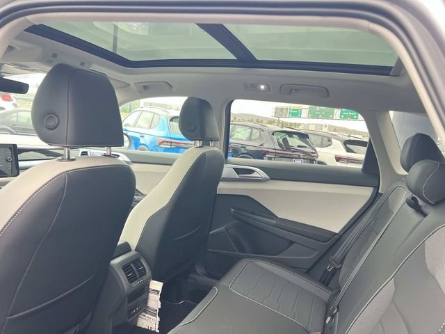 New 2026 Silver Volkswagen 1.5T SE image 22