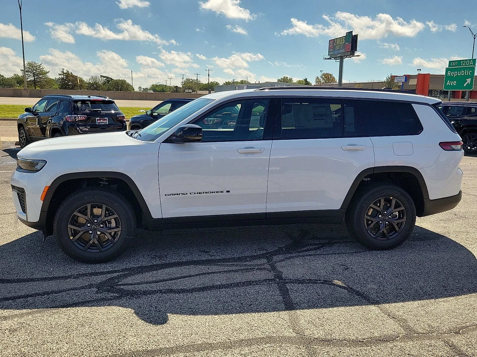 New 2027 Bright White Jeep L LAREDO ALTITUDE 4X2 image 2