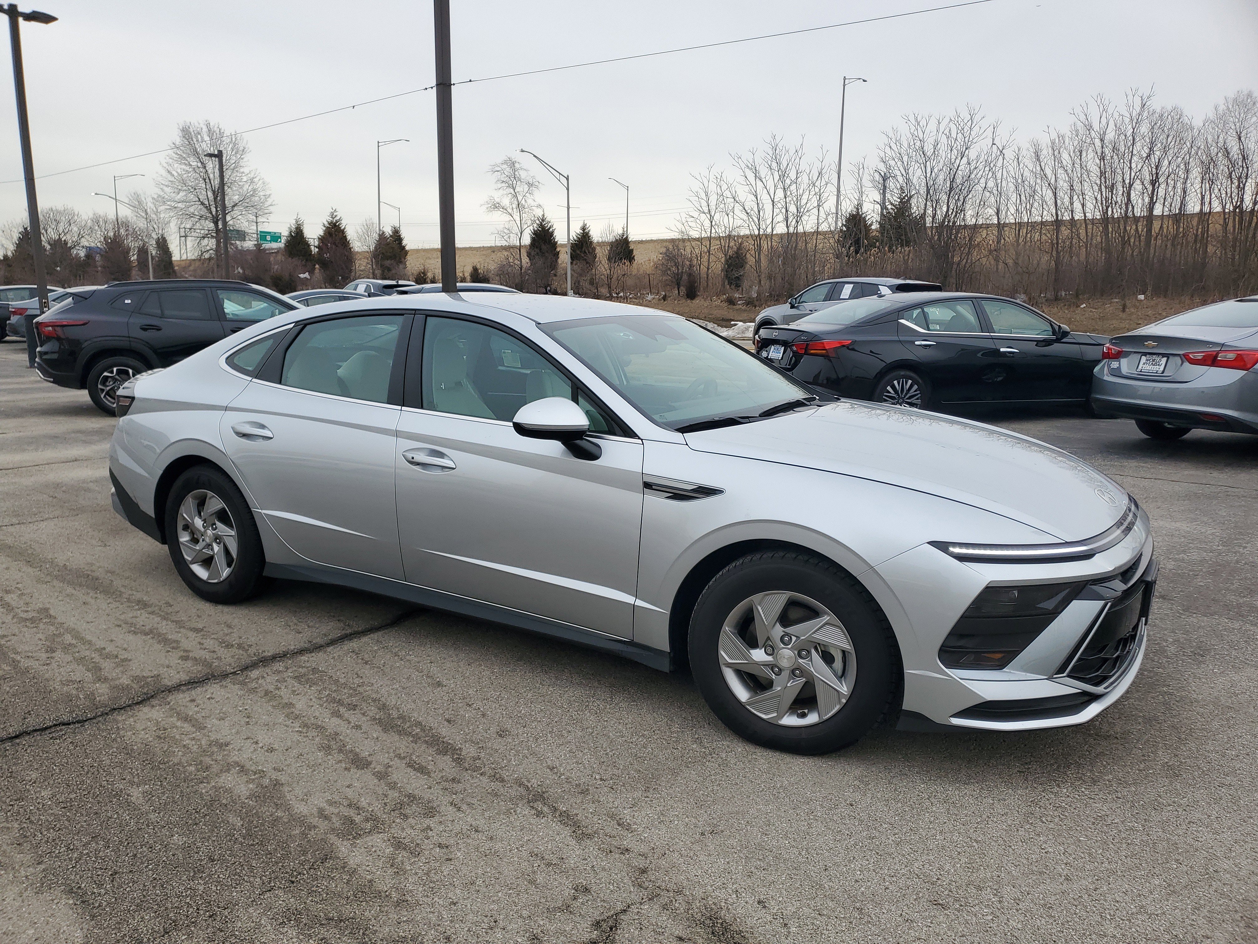 2025 Hyundai Sonata SE's photo